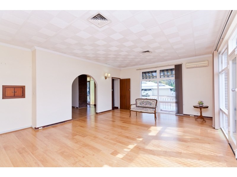 102 Adelma Road, Dalkeith WA 6009