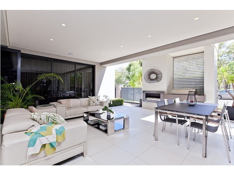 38 Alumni Terrace, Churchlands WA 6018