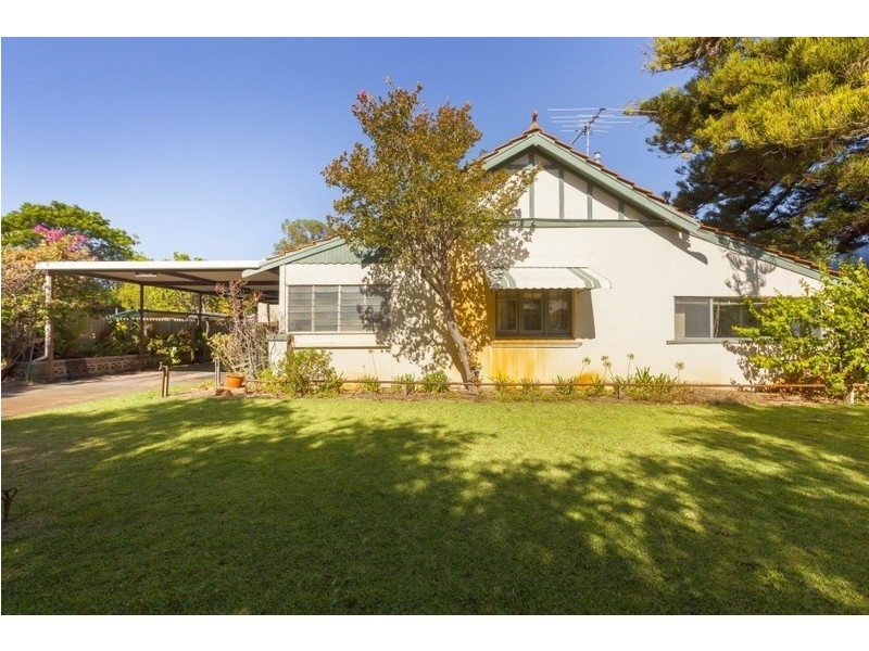 12 Waroonga Road, Nedlands WA 6009