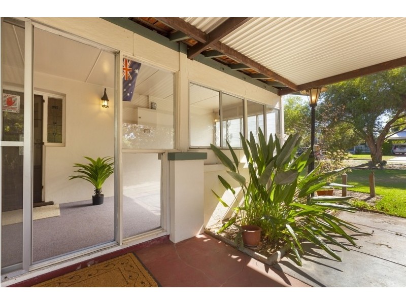 12 Waroonga Road, Nedlands WA 6009