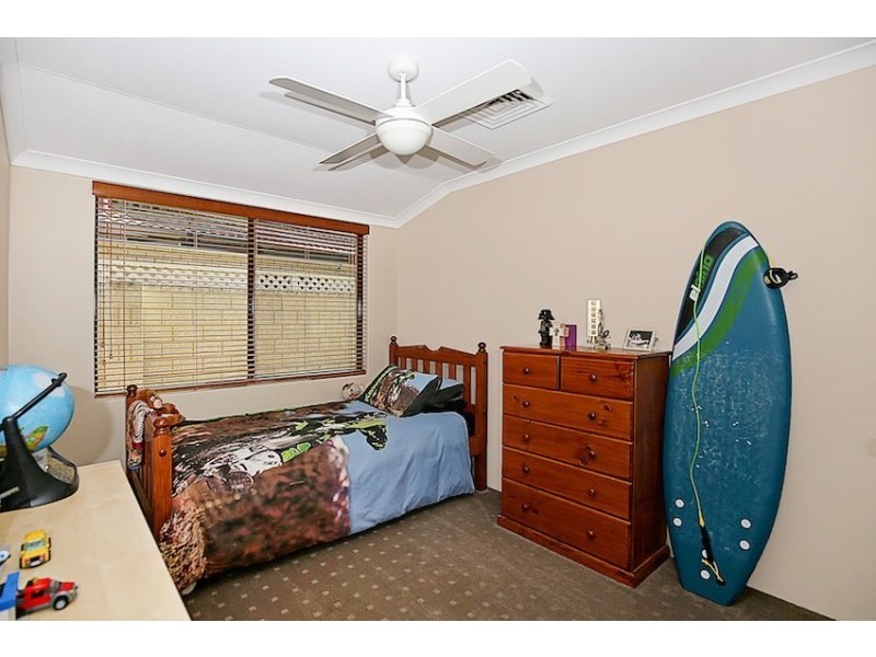 7 Discovery Cove, Halls Head WA 6210