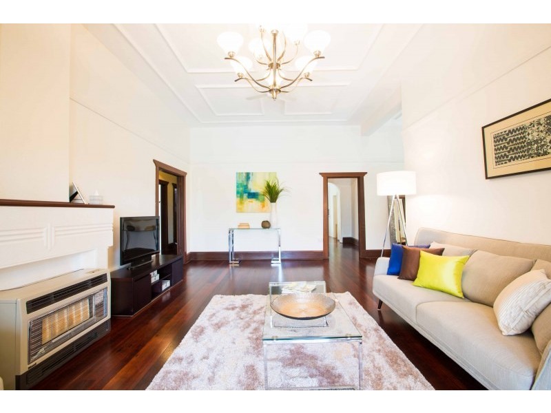 5 Corry Lynn Road, Claremont WA 6010