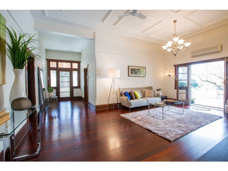 5 Corry Lynn Road, Claremont WA 6010