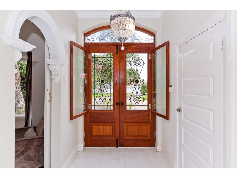 15 College Road, Claremont WA 6010