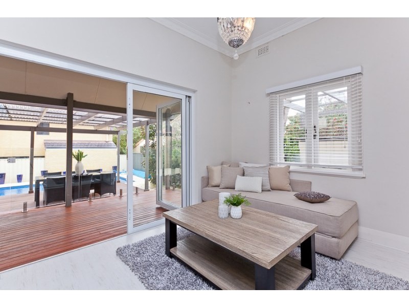 15 College Road, Claremont WA 6010
