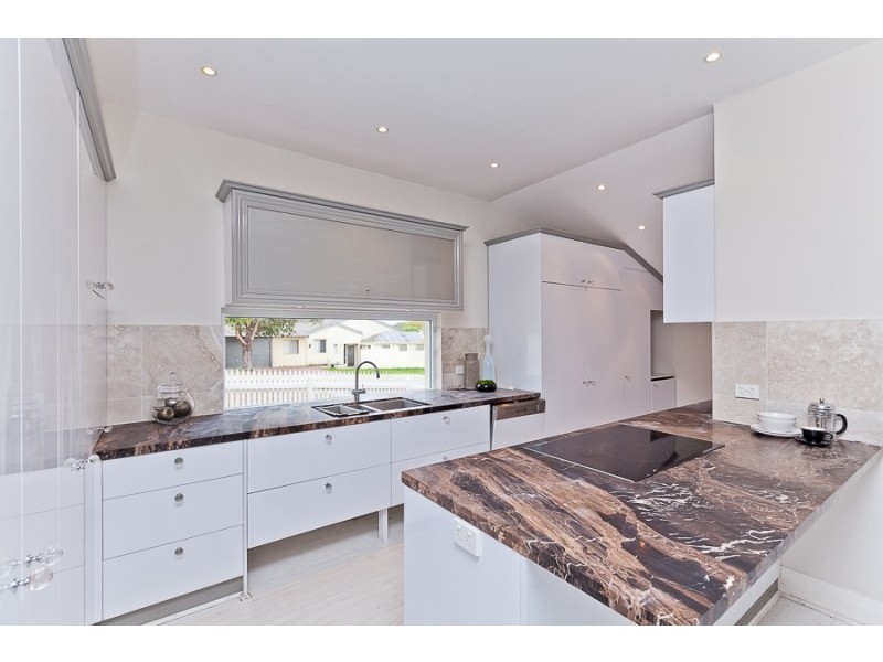 15 College Road, Claremont WA 6010