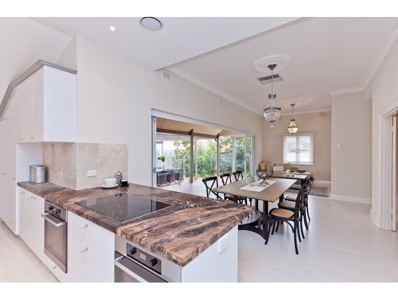 15 College Road, Claremont WA 6010