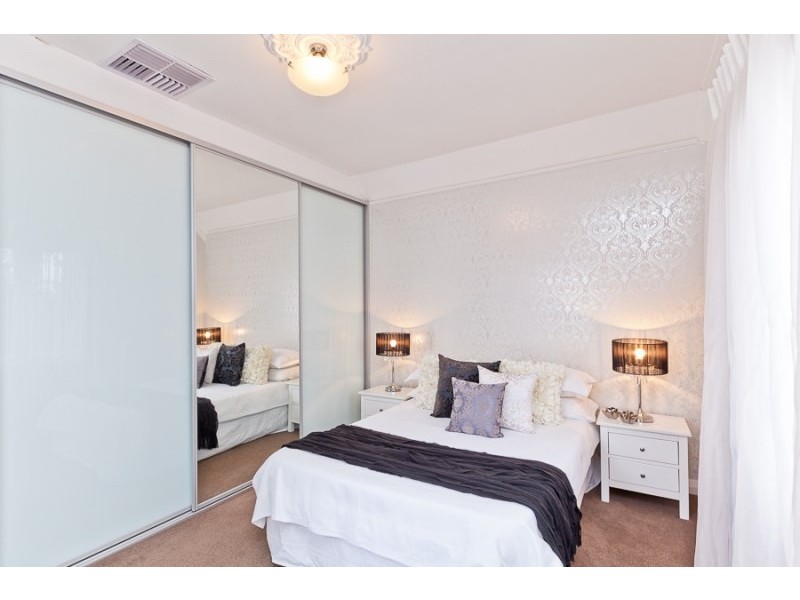 15 College Road, Claremont WA 6010