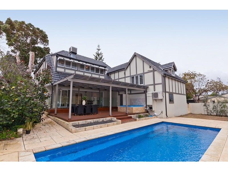 15 College Road, Claremont WA 6010
