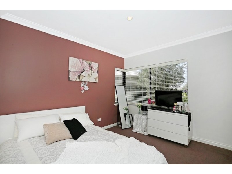 7 Ragamuffin Point, Halls Head WA 6210