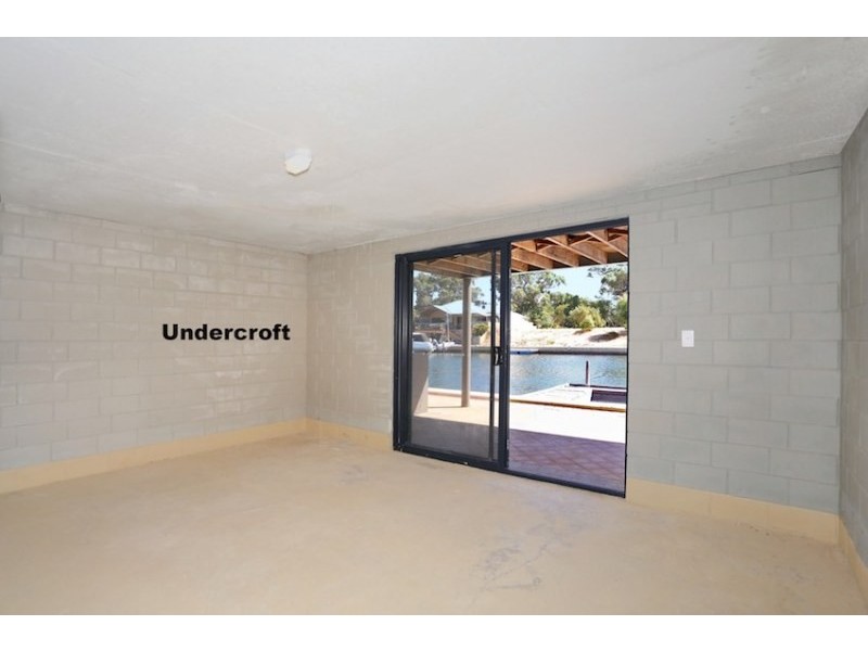 7 Ragamuffin Point, Halls Head WA 6210