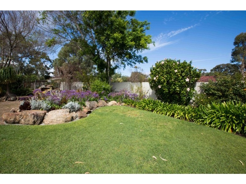 2 Kateena Road, City Beach WA 6015