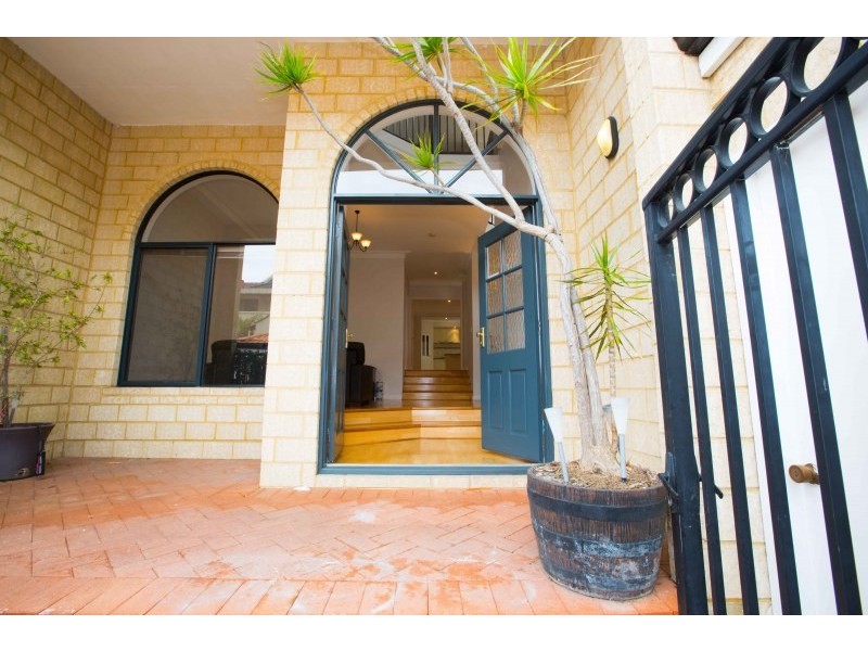 24 Beacon Terrace, East Perth WA 6004