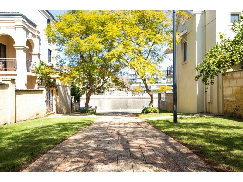 24 Beacon Terrace, East Perth WA 6004