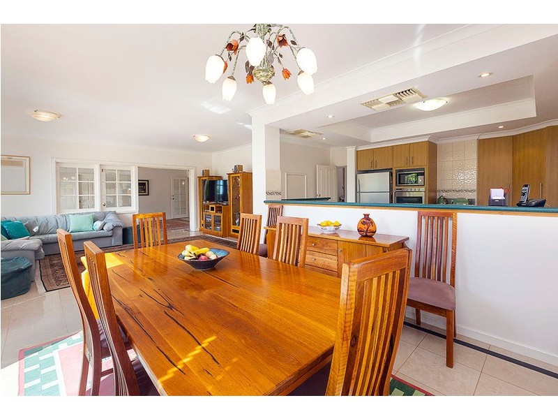 6 Blenheim Lane, Mount Claremont WA 6010