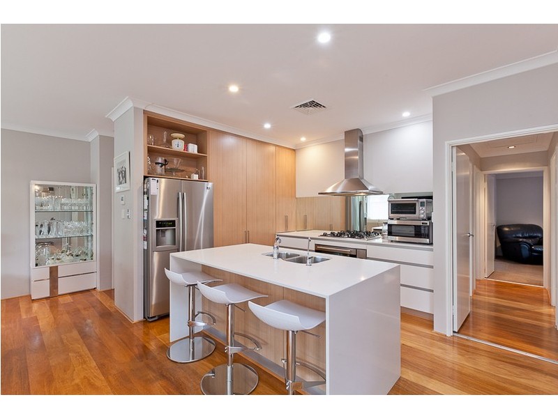 25A College Road, Claremont WA 6010