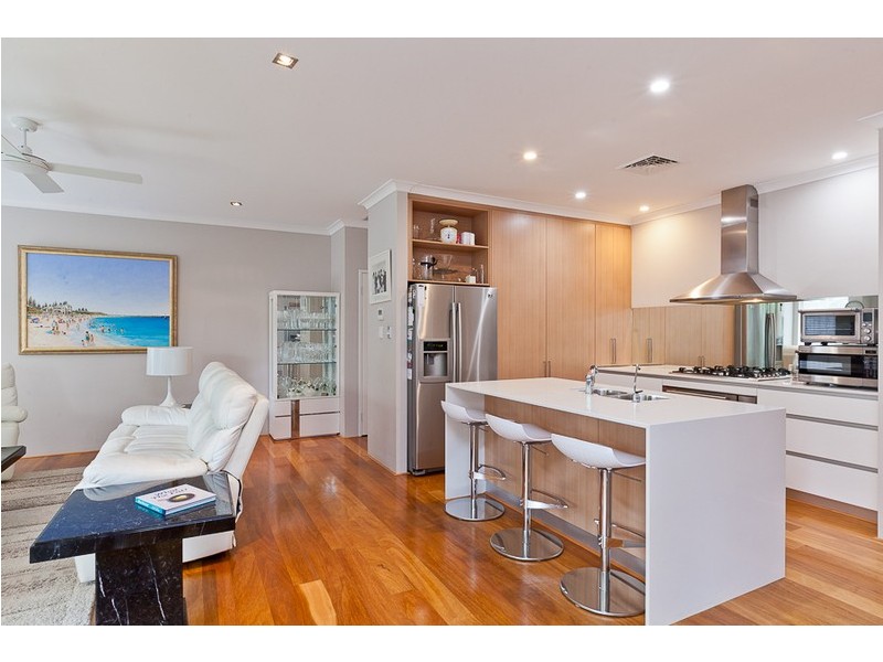 25A College Road, Claremont WA 6010