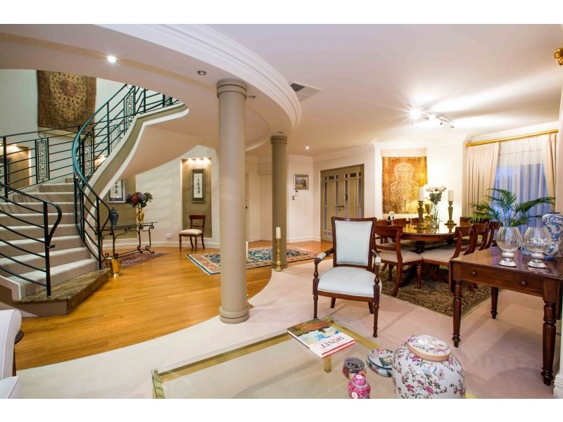 5 Van Kleef Circuit, Mount Claremont WA 6010