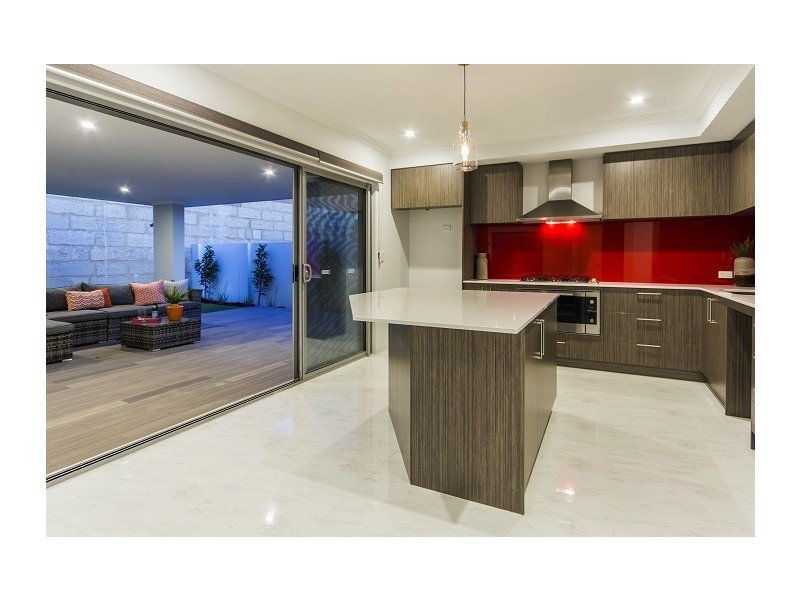 16 Wanstead Road, North Coogee WA 6163