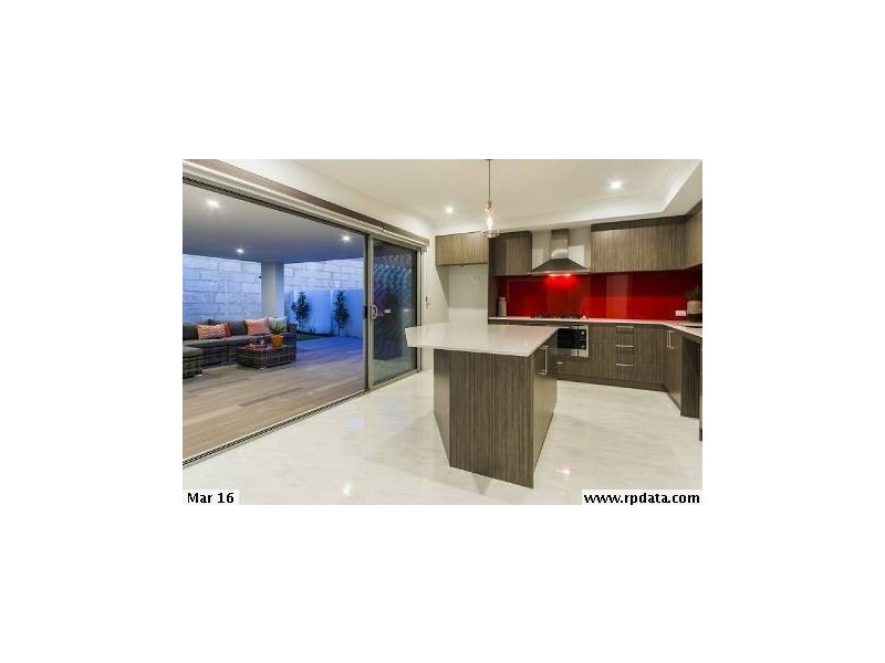 16 Wanstead Road, North Coogee WA 6163