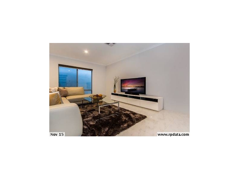 16 Wanstead Road, North Coogee WA 6163