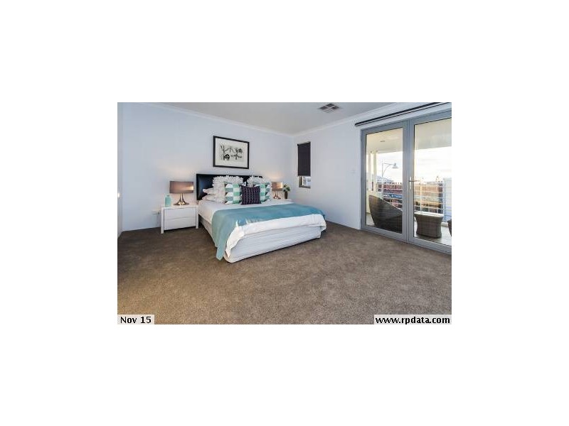 16 Wanstead Road, North Coogee WA 6163