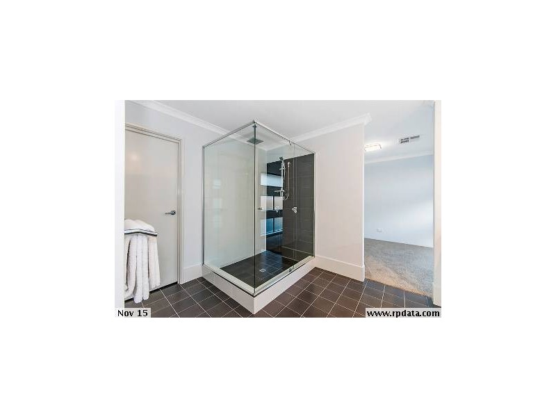 16 Wanstead Road, North Coogee WA 6163