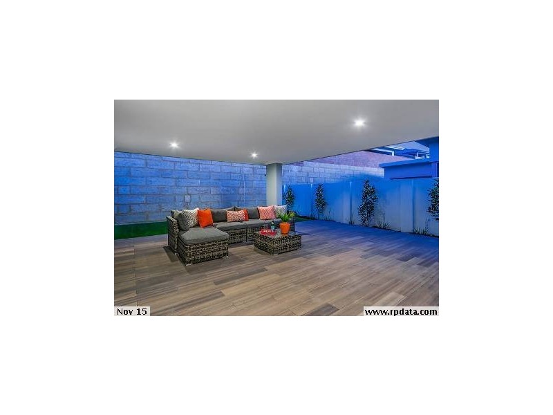 16 Wanstead Road, North Coogee WA 6163