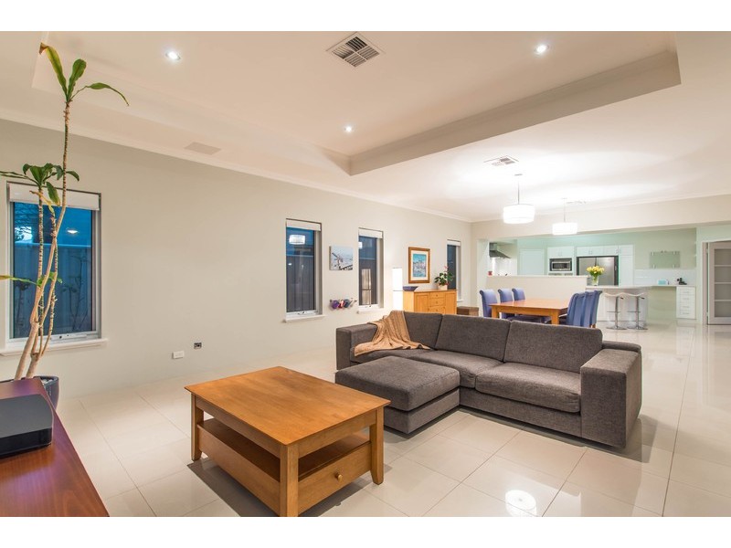 13 Biccari Drive, Stirling WA 6021