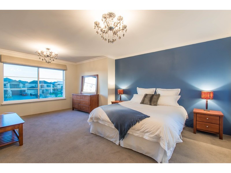 13 Biccari Drive, Stirling WA 6021