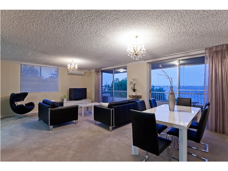 4/20 Mounts Bay Road, Crawley WA 6009