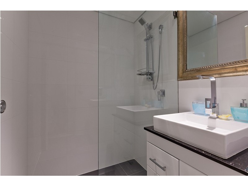 4/20 Mounts Bay Road, Crawley WA 6009