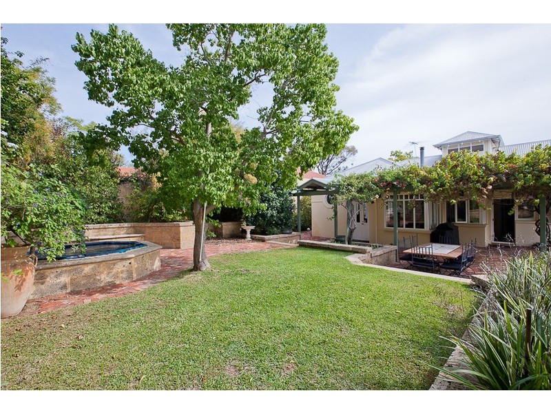 32 Marita Road, Nedlands WA 6009