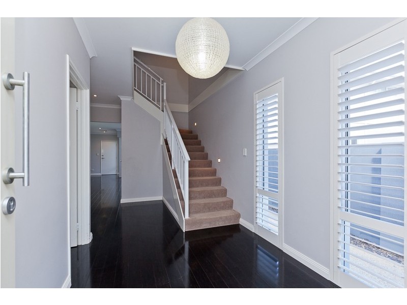 4 Coneflower Corner, Churchlands WA 6018