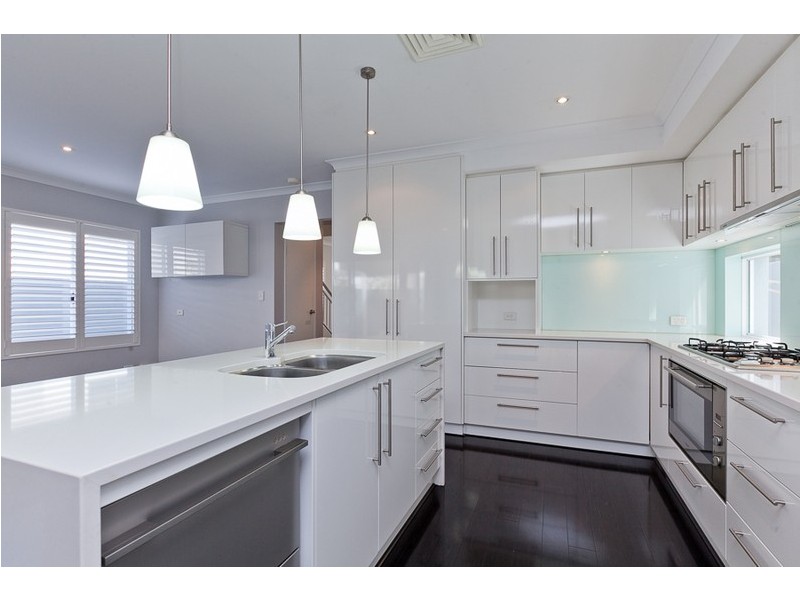 4 Coneflower Corner, Churchlands WA 6018