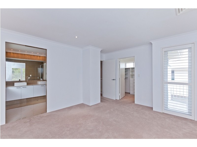 4 Coneflower Corner, Churchlands WA 6018