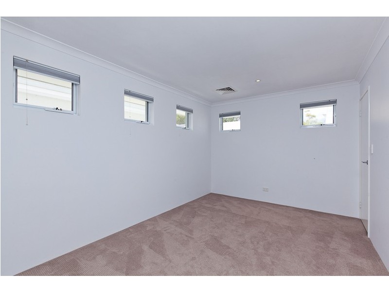 4 Coneflower Corner, Churchlands WA 6018