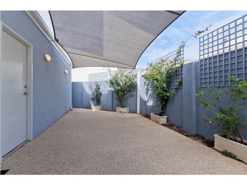 4 Coneflower Corner, Churchlands WA 6018