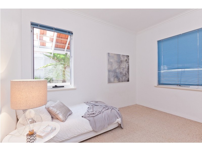 16A Deane Street, Cottesloe WA 6011