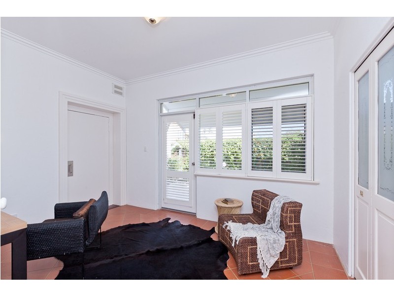 16A Deane Street, Cottesloe WA 6011