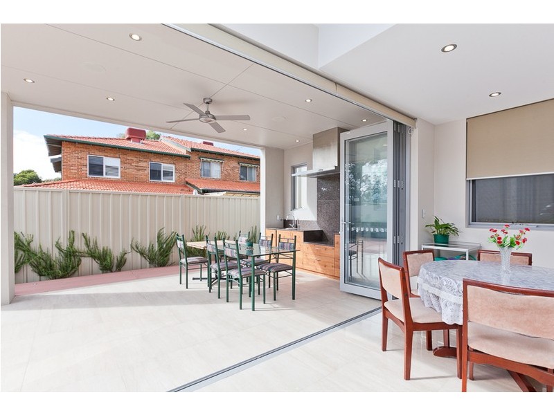 5 Brian Walker Lane, Swanbourne WA 6010