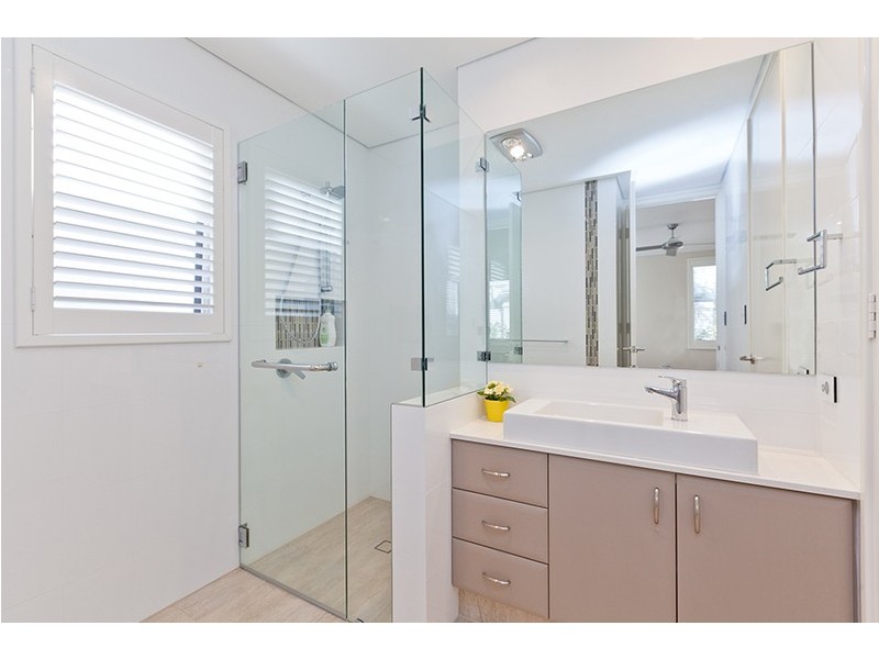 5 Brian Walker Lane, Swanbourne WA 6010