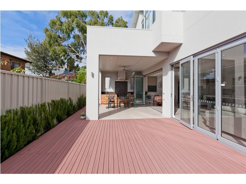 5 Brian Walker Lane, Swanbourne WA 6010