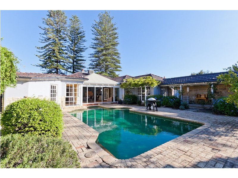 49 Minora Road, Dalkeith WA 6009