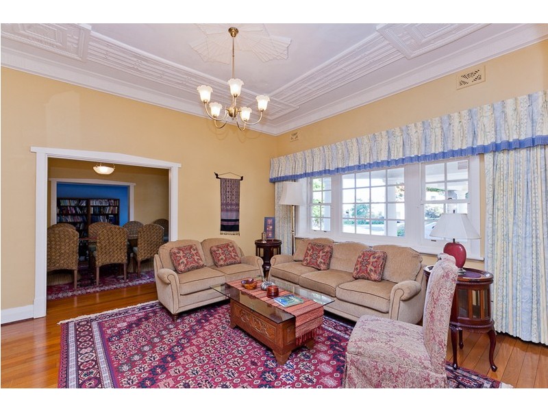 49 Minora Road, Dalkeith WA 6009