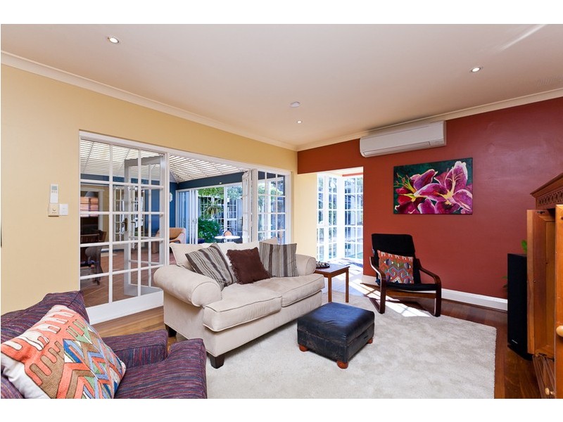 49 Minora Road, Dalkeith WA 6009