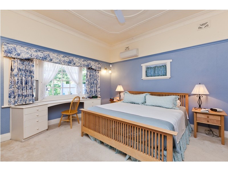 49 Minora Road, Dalkeith WA 6009