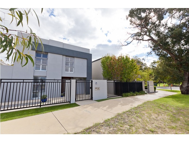40 Alumni Terrace, Churchlands WA 6018