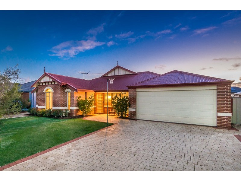 8 Goshawk Street, Tapping WA 6065
