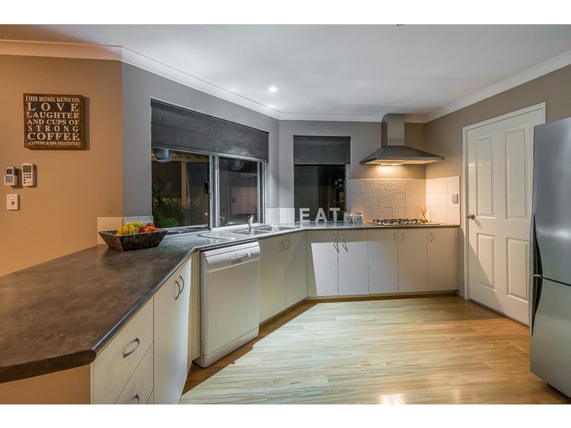 8 Goshawk Street, Tapping WA 6065